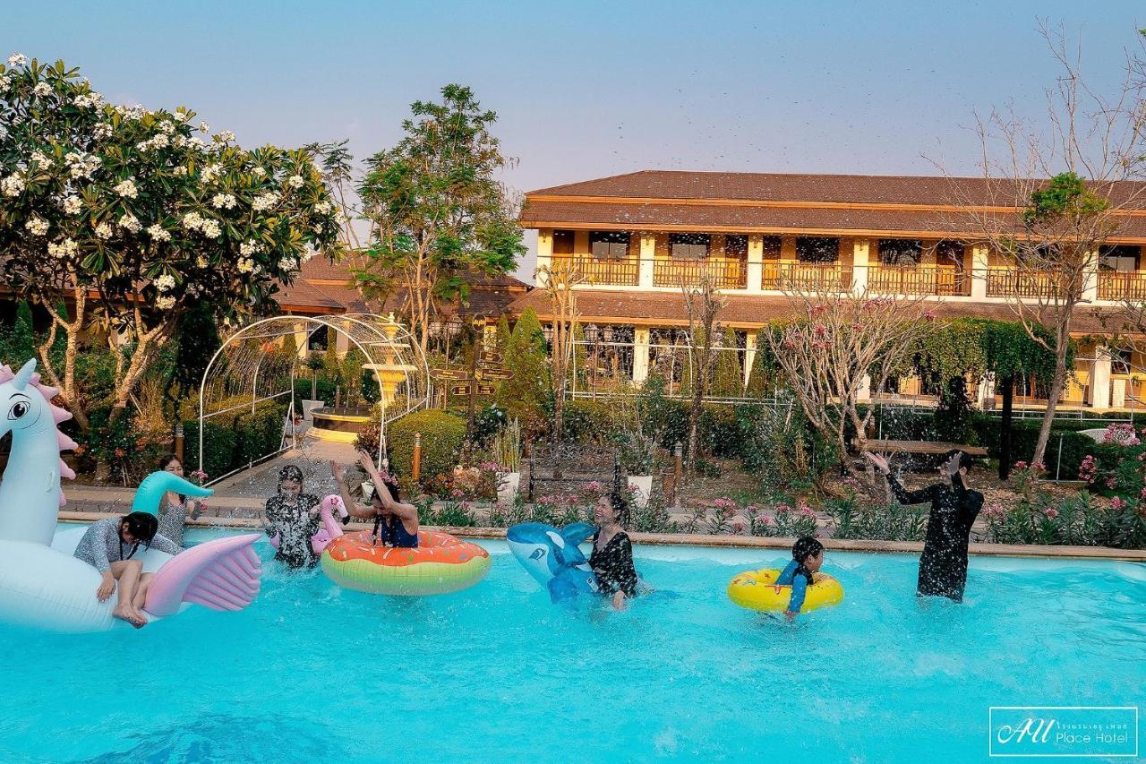 Au Place Hotel Loei Exterior photo