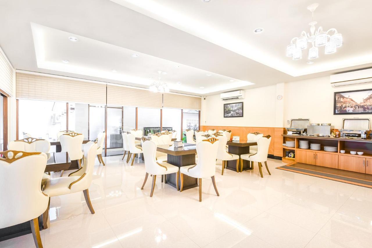 Au Place Hotel Loei Exterior photo